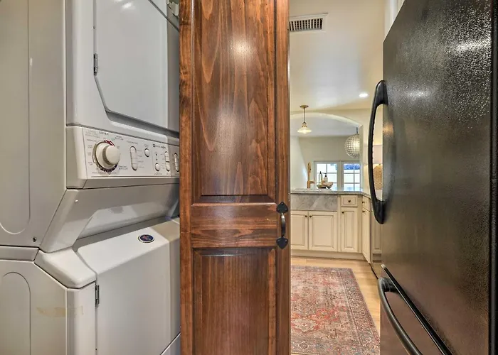 2 Mi To Old Town! Desert Oasis W/ Pool Access Holiday home *